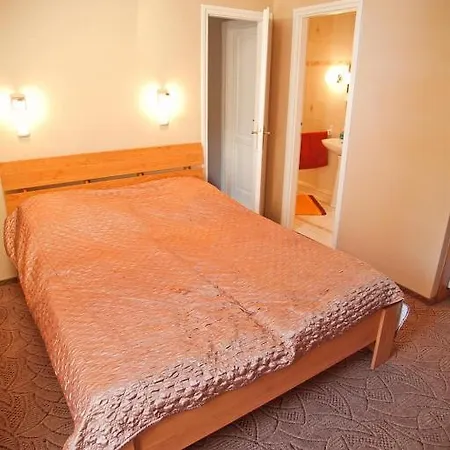 Apartment Clara *